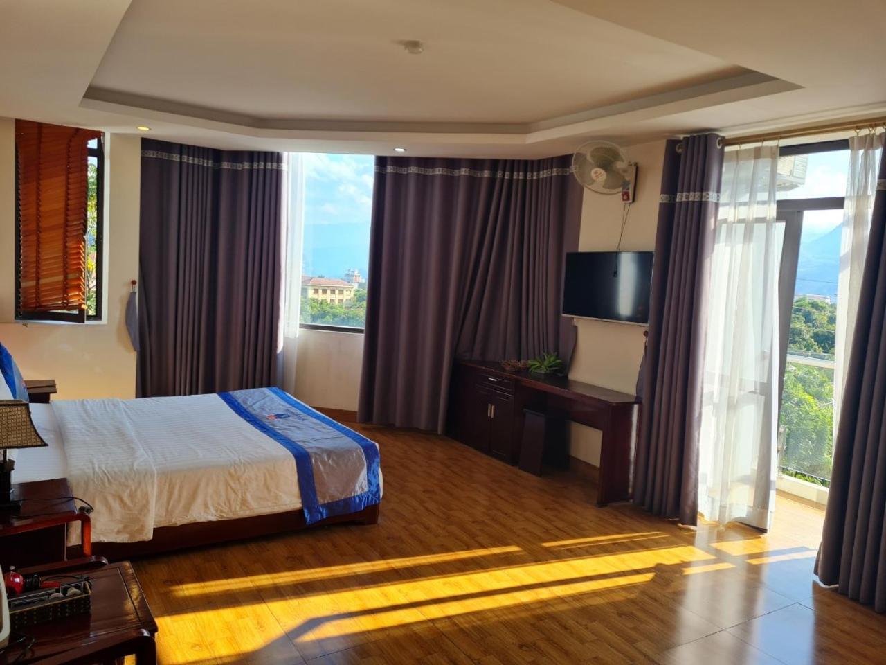 Minh Son Hotel Ta Lan Than Extérieur photo