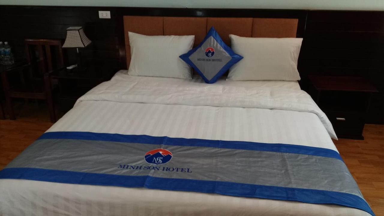 Minh Son Hotel Ta Lan Than Extérieur photo